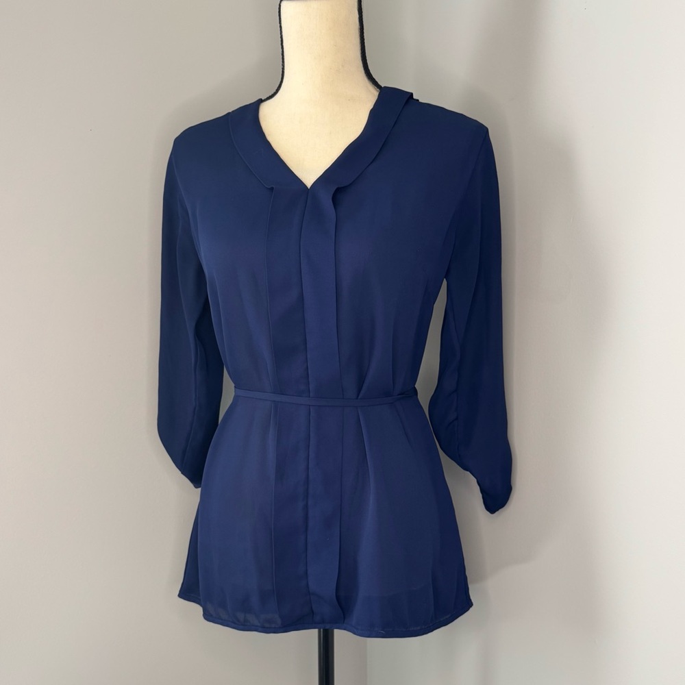 Active USA Navy Women's Blouse - Sz Small